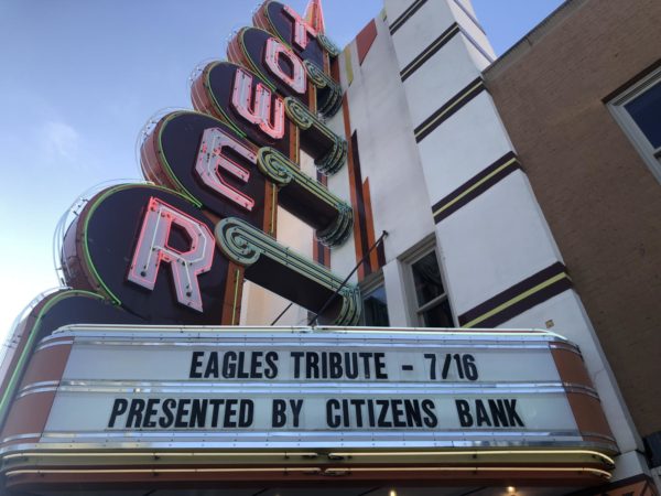 The Tower Theater welcomed in rock n roll fans for The Long Runs perfomance. The Eagles cover band charmed the crowd Sunday night in their edgy show. 