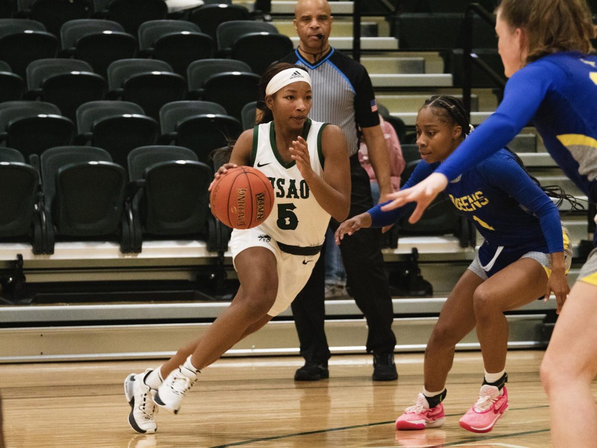 Toni Fortune looks to make a quick move towards the basketball against WBU earlier in the week. 