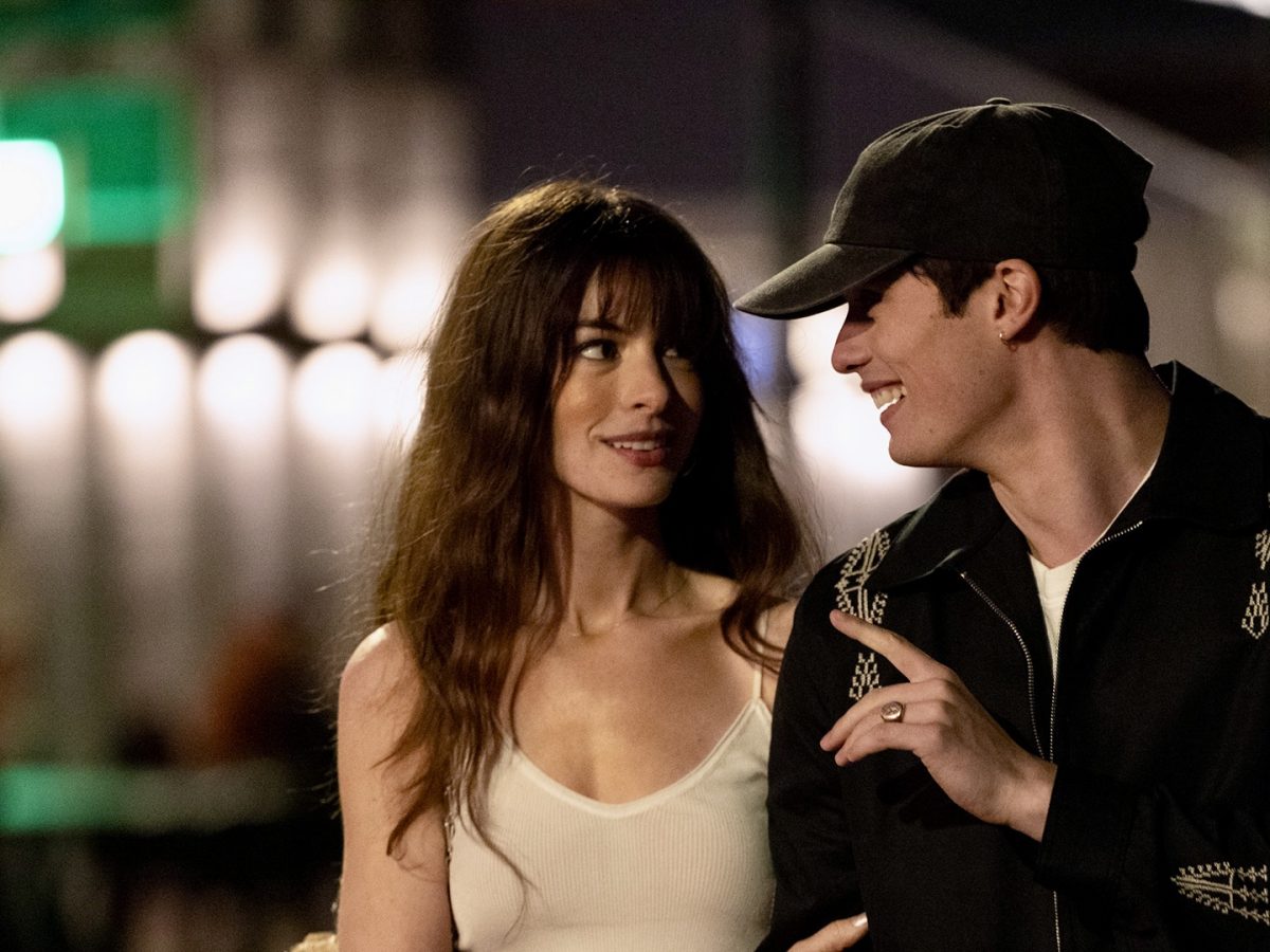 Anne Hathaway as Solène and Nicholas Galitzine as Hayes Campbell star in The Idea of You.